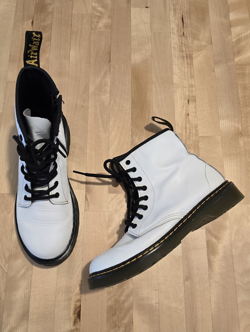 Dr. Martens Junior 1460 Muted Leather Lace Up Boots White Size EU36/4M/5W